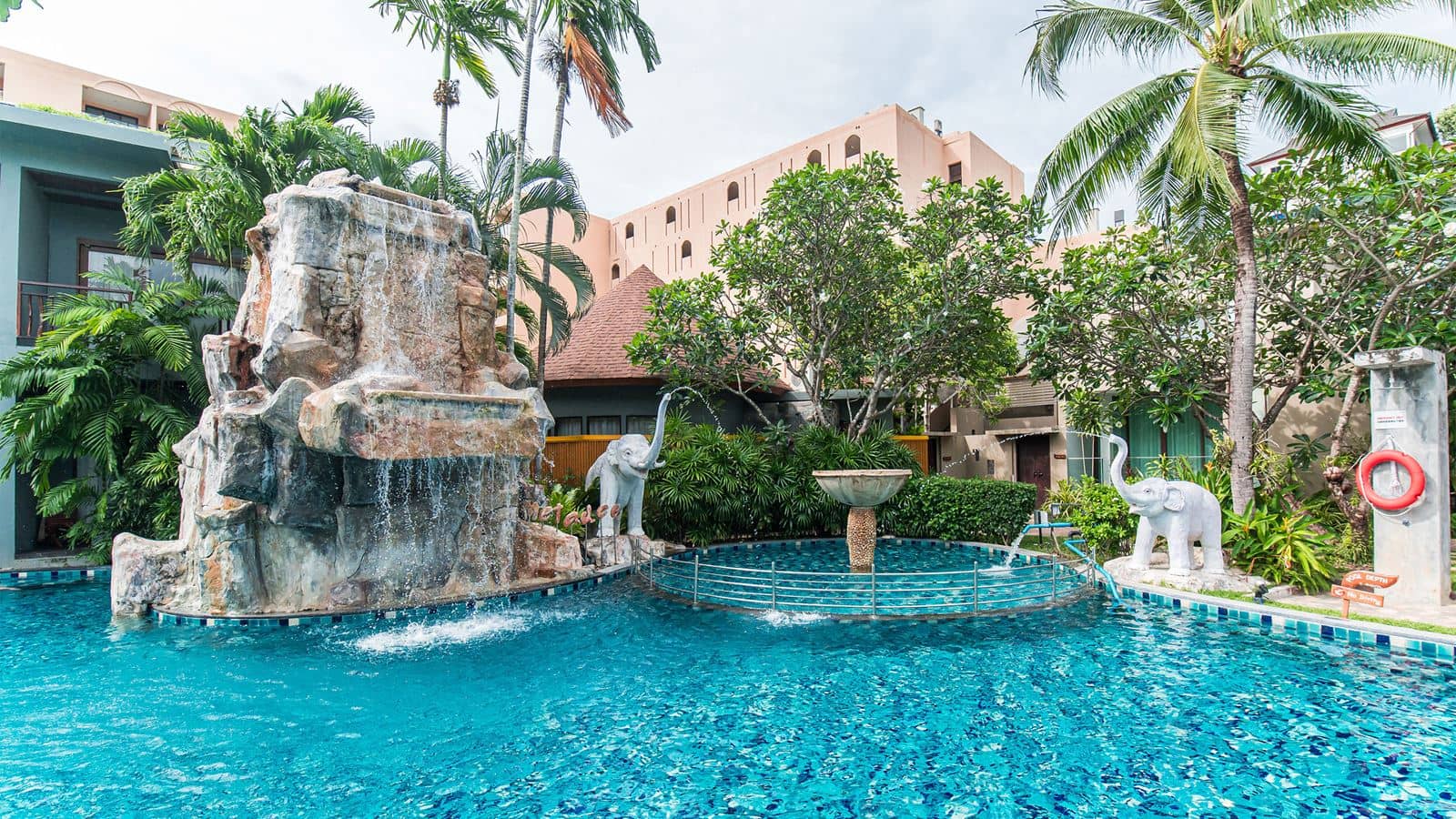 pools-outdoor-pool
