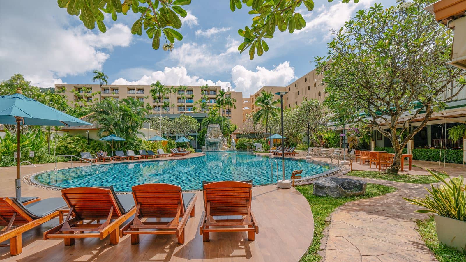 pools-outdoor-pool