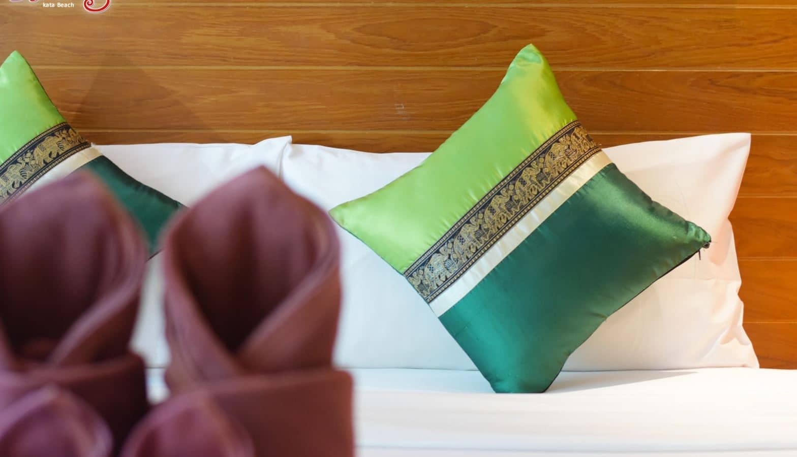 rooms-deluxe-room