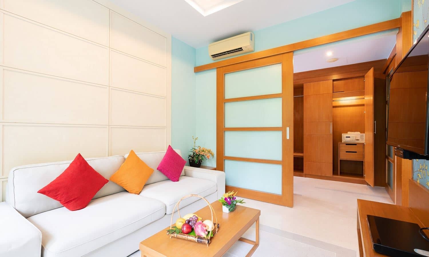 rooms-jacuzzi-villa