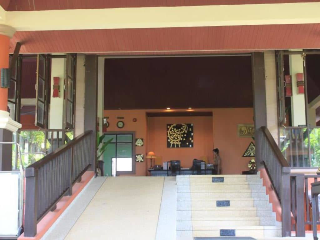general-main-building
