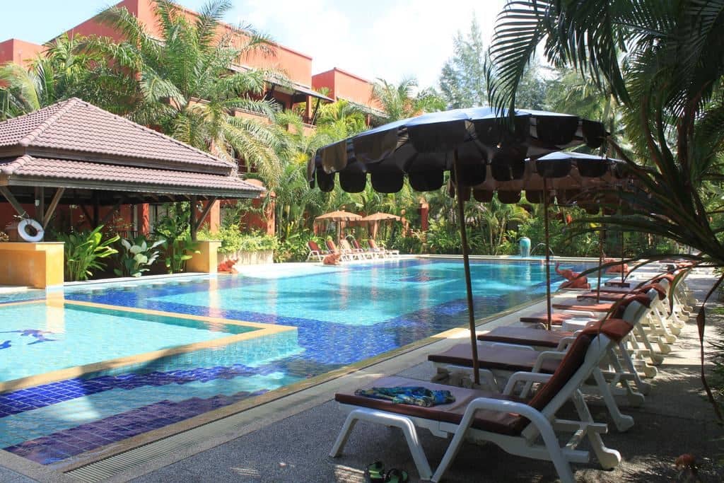 pools-outdoor-pool