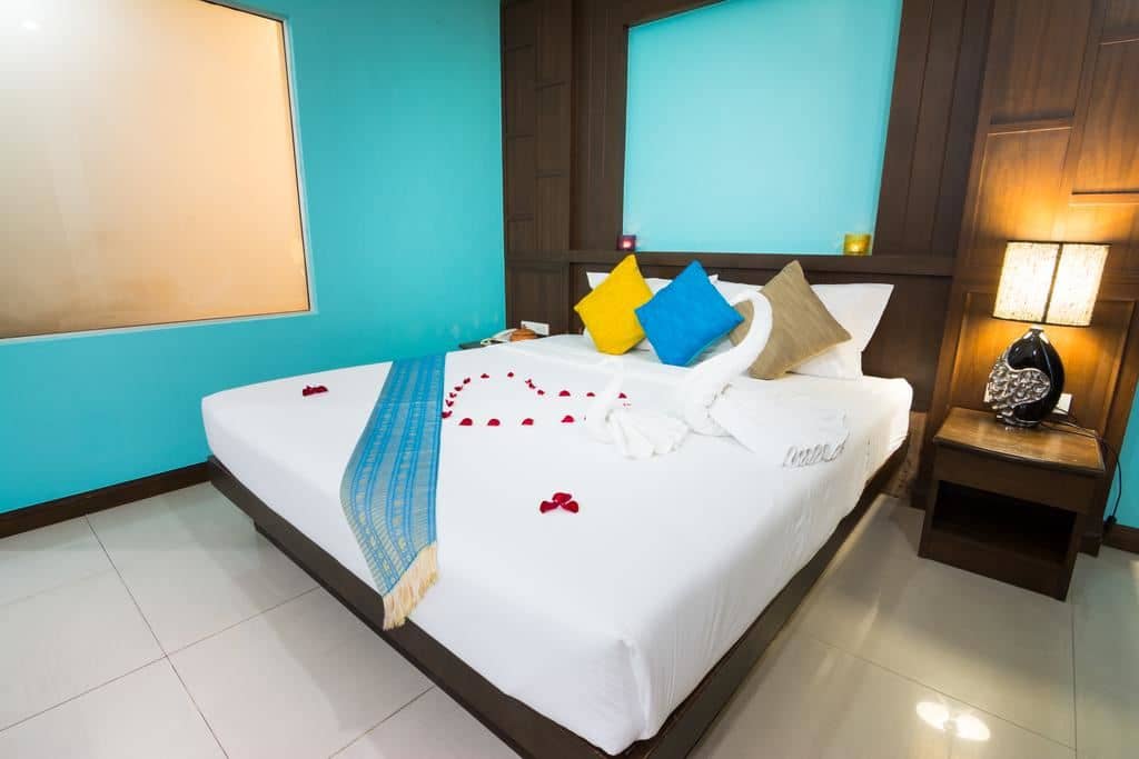 rooms-superior-room
