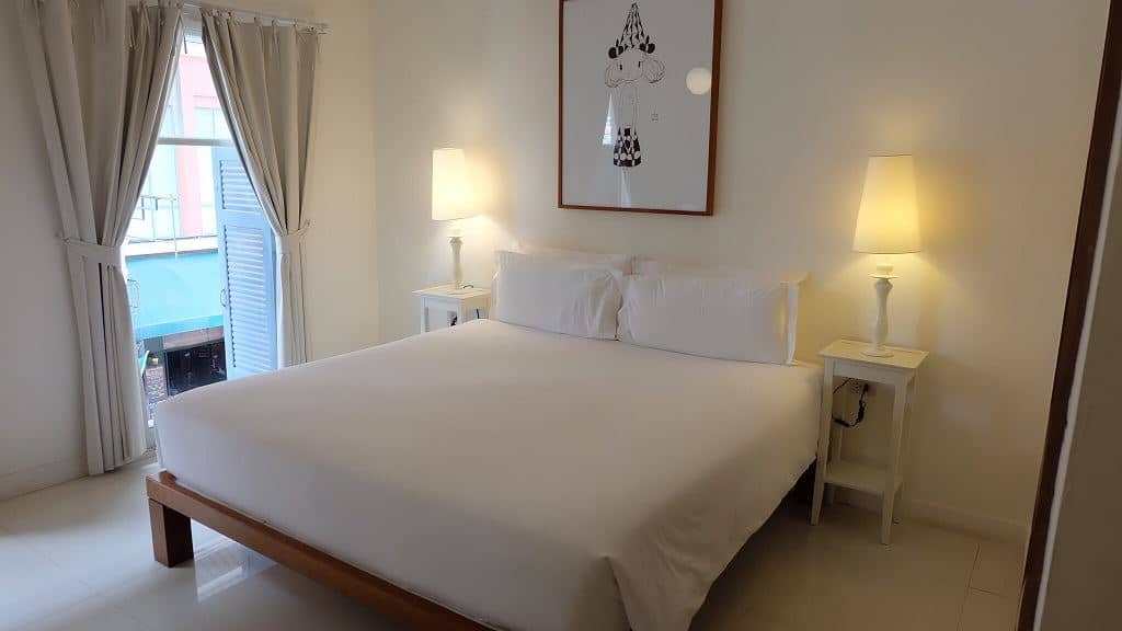 rooms-superior-room-with-window
