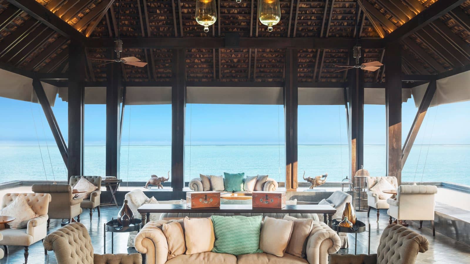 bars-lobby-lounge