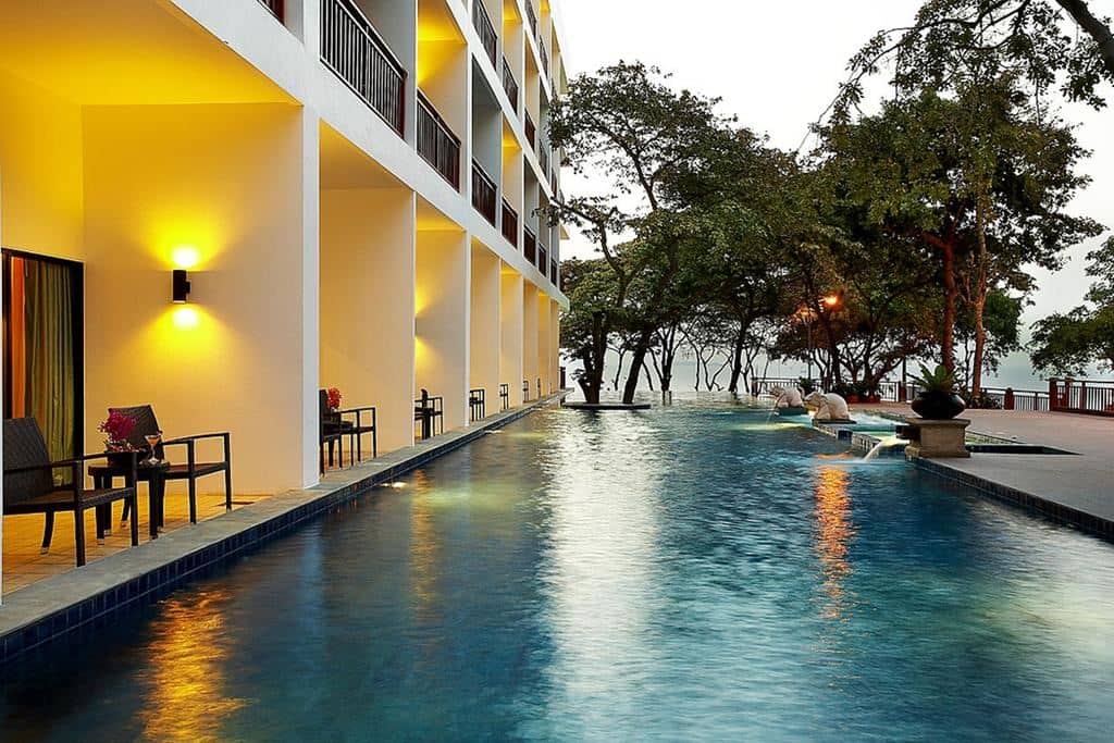 pools-outdoor-pool