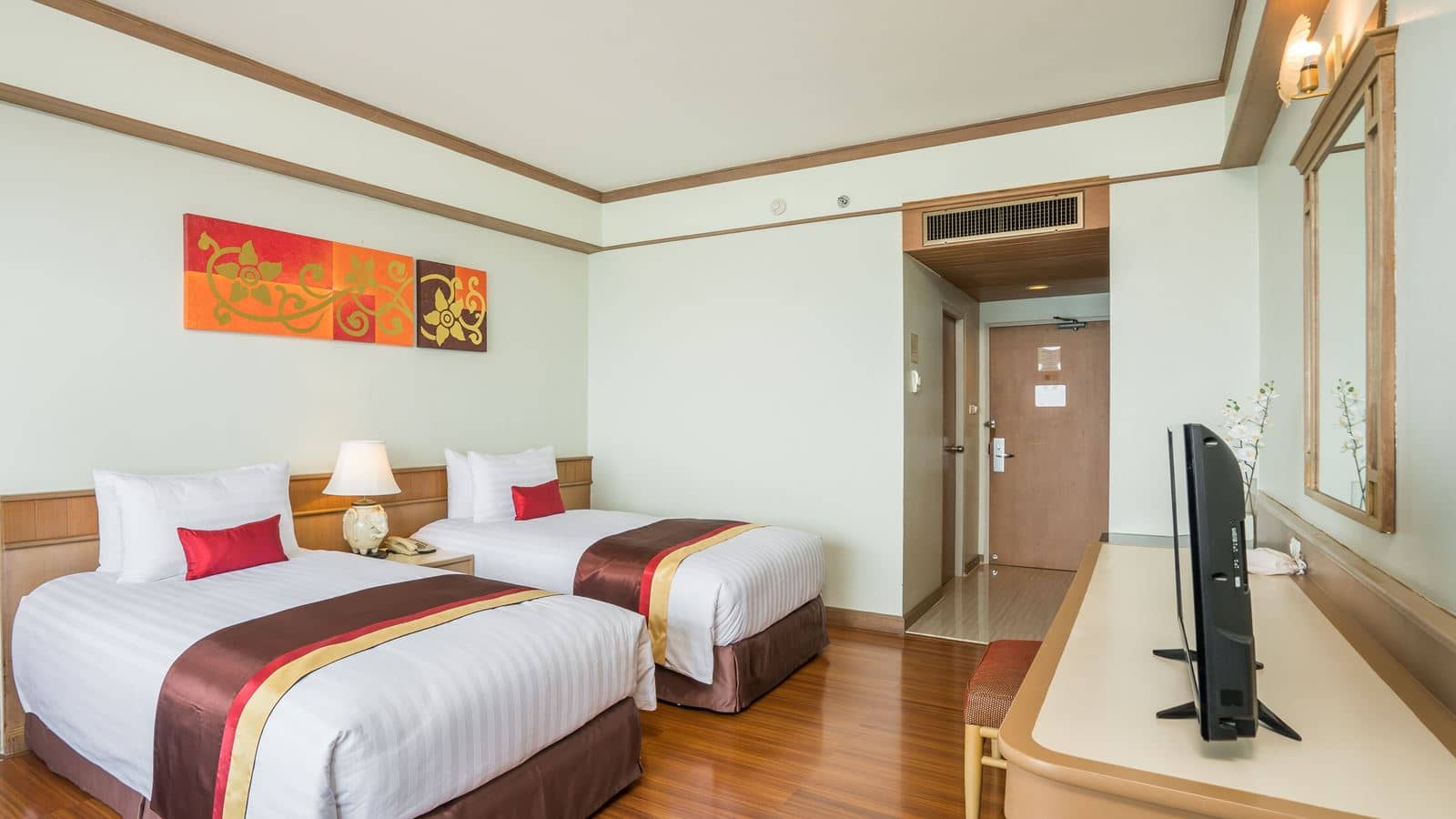 rooms-superior-room