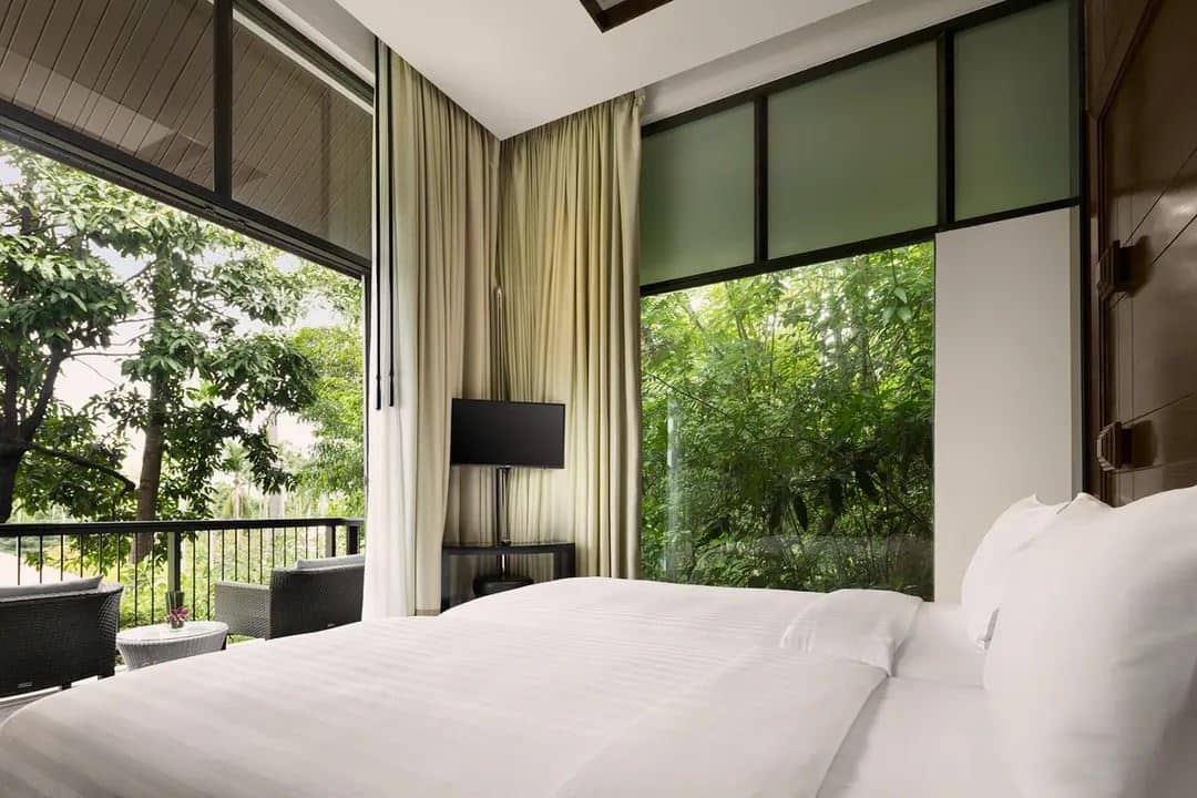 rooms-family-deluxe-pool-villa