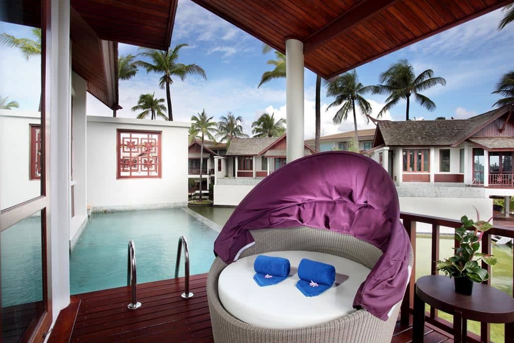 rooms-water-pool-villa