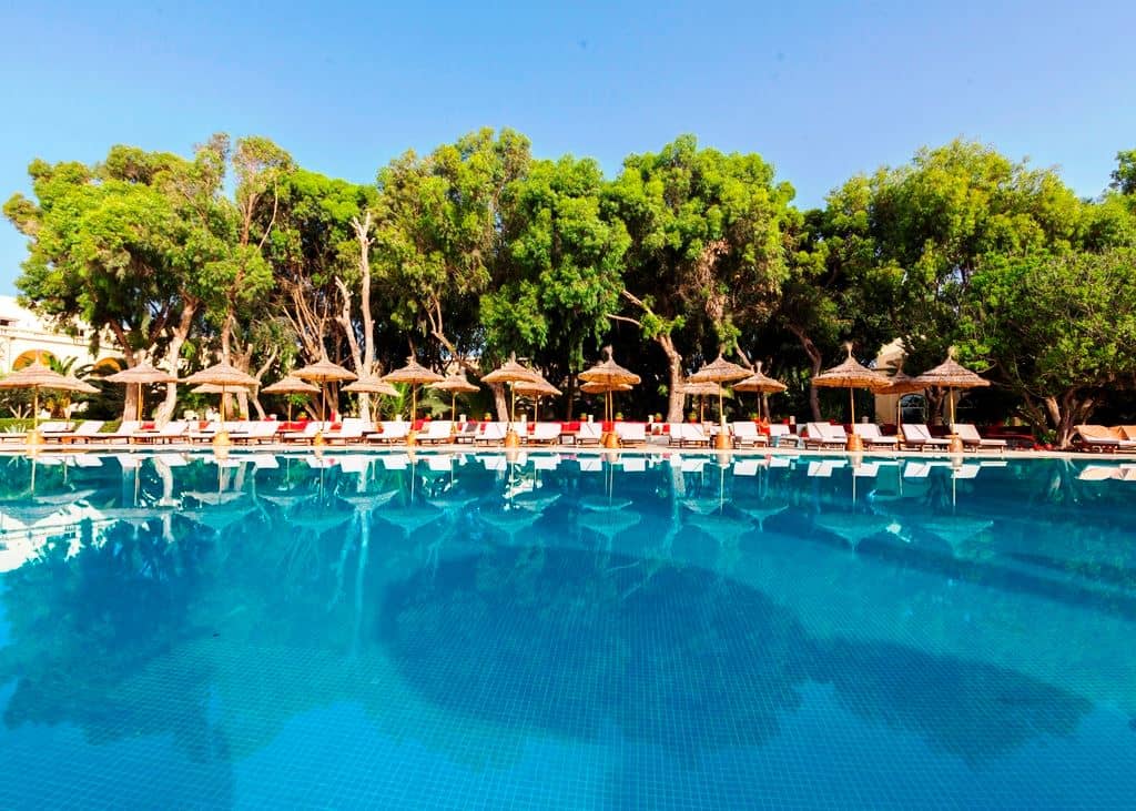 pools-outdoor-pool
