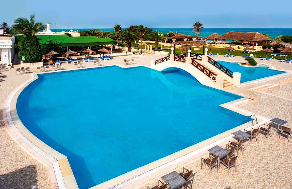 pools-outdoor-pool