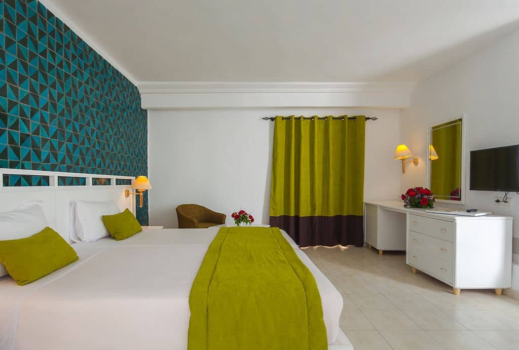 rooms-room-menzel-bungalow