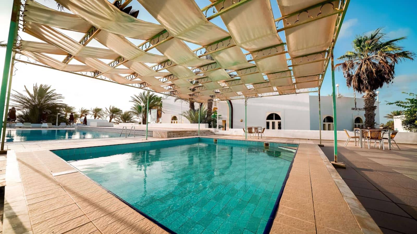 pools-outdoor-pool