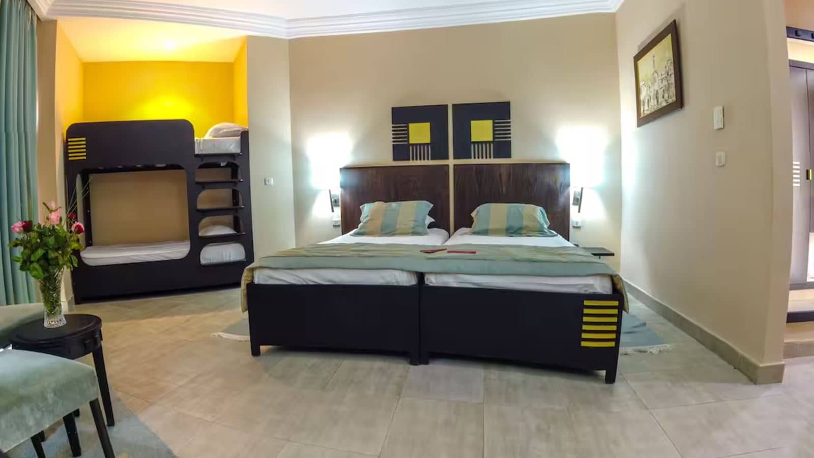 rooms-family-room-balcony-or-terrace