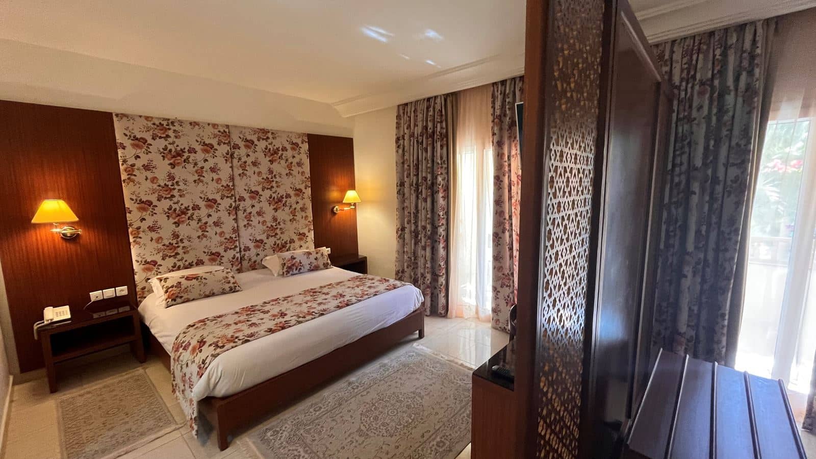 rooms-executive-room