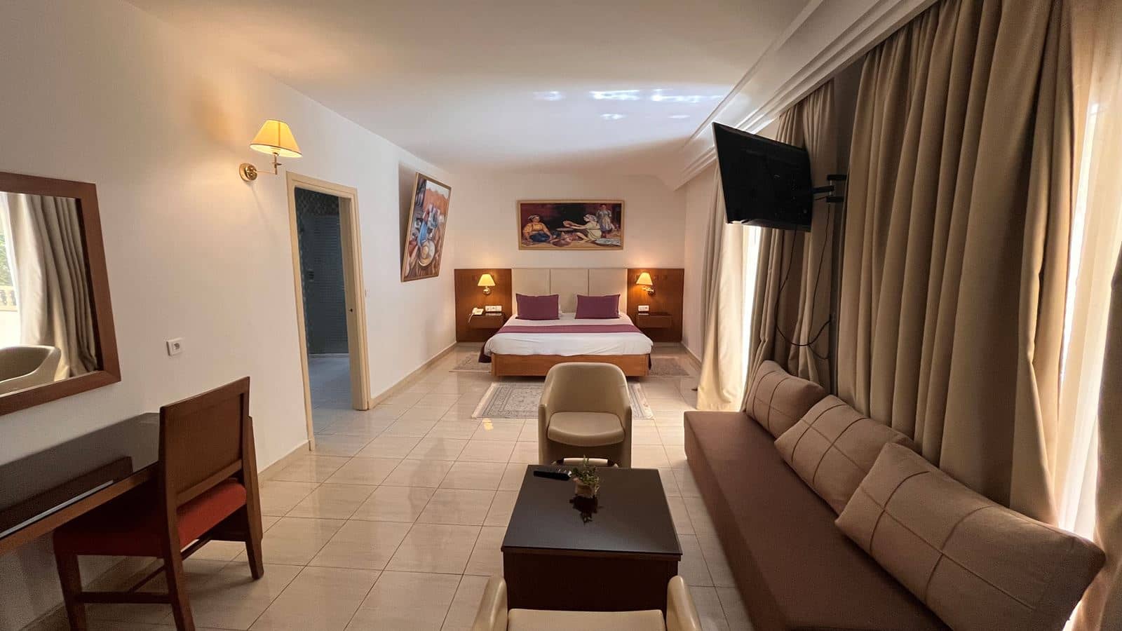 rooms-executive-room