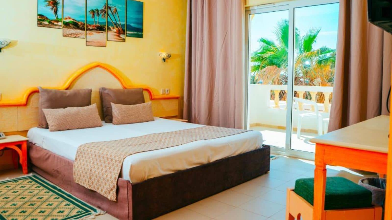 rooms-economy-room