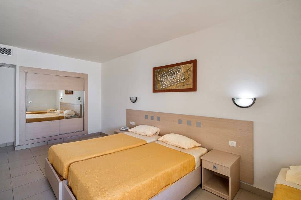 rooms-room-standard