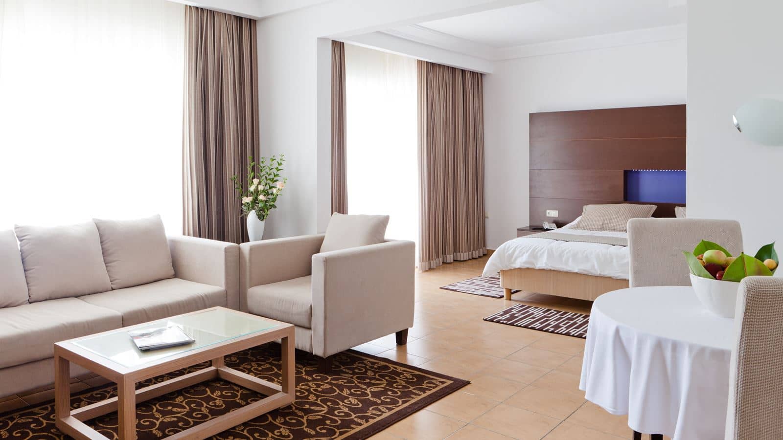 rooms-junior-suite-balcony-or-terrace