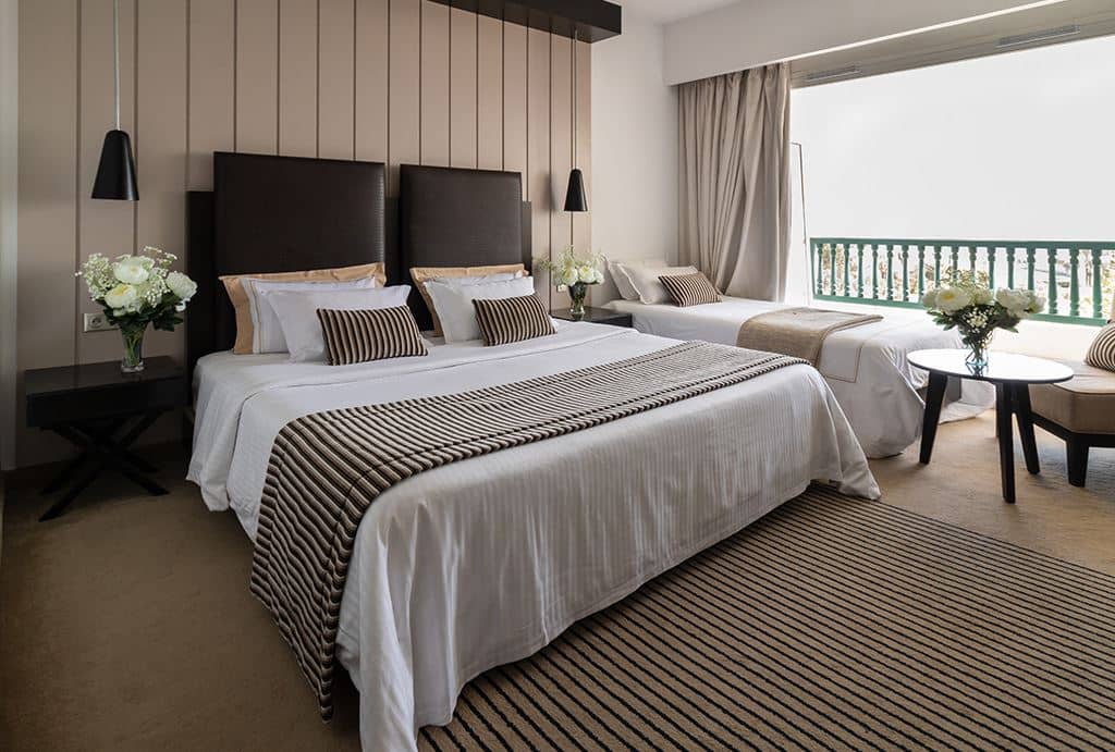 rooms-superior-room