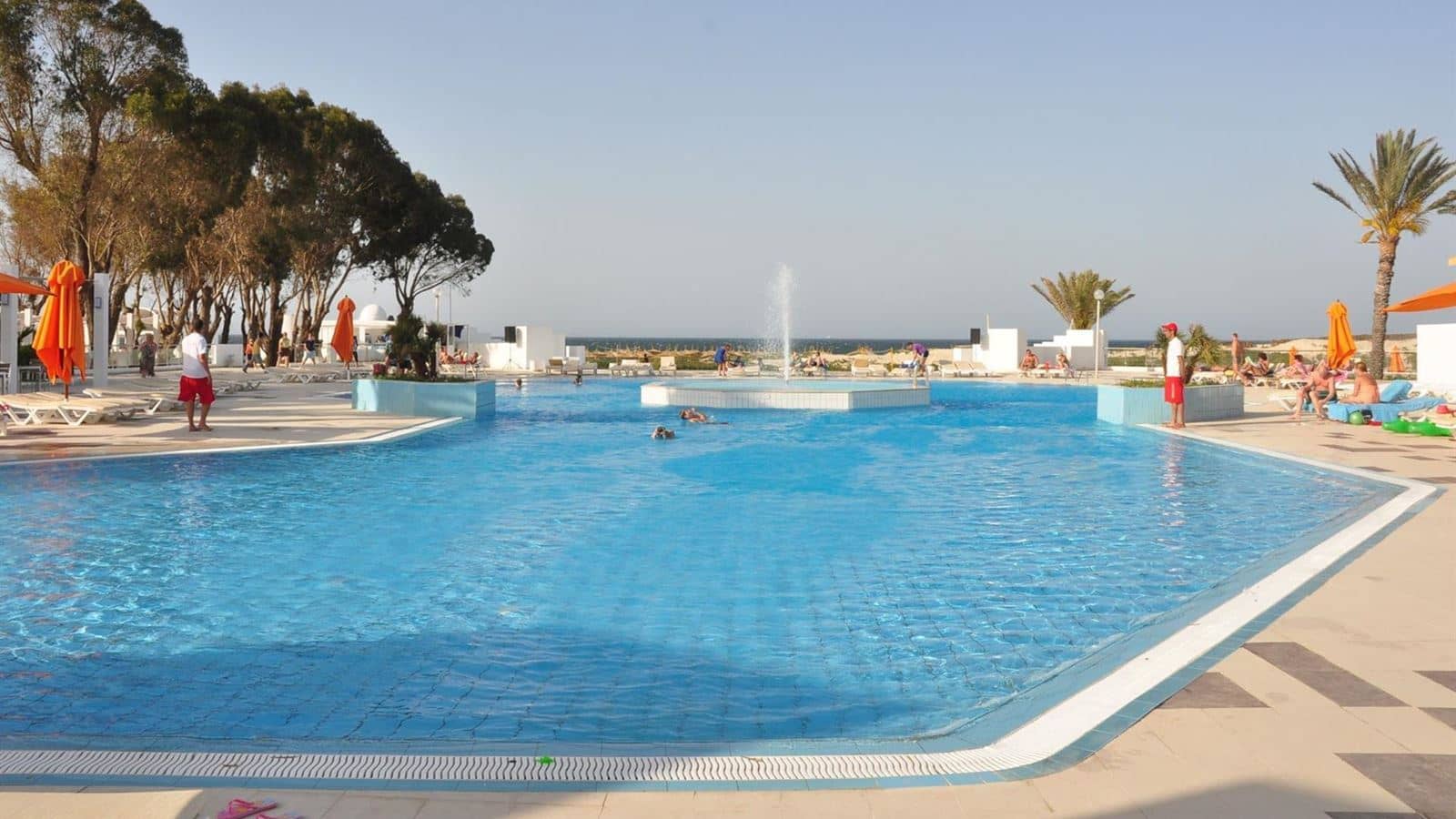 pools-outdoor-pool