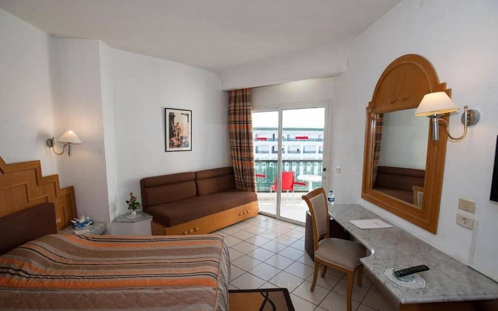 rooms-family-room