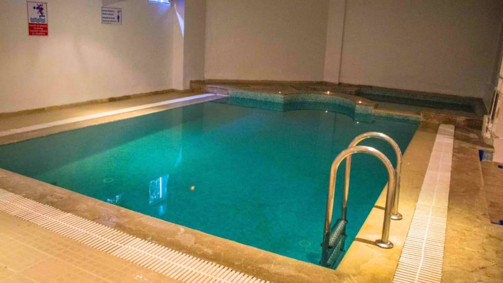 pools-indoor-pool