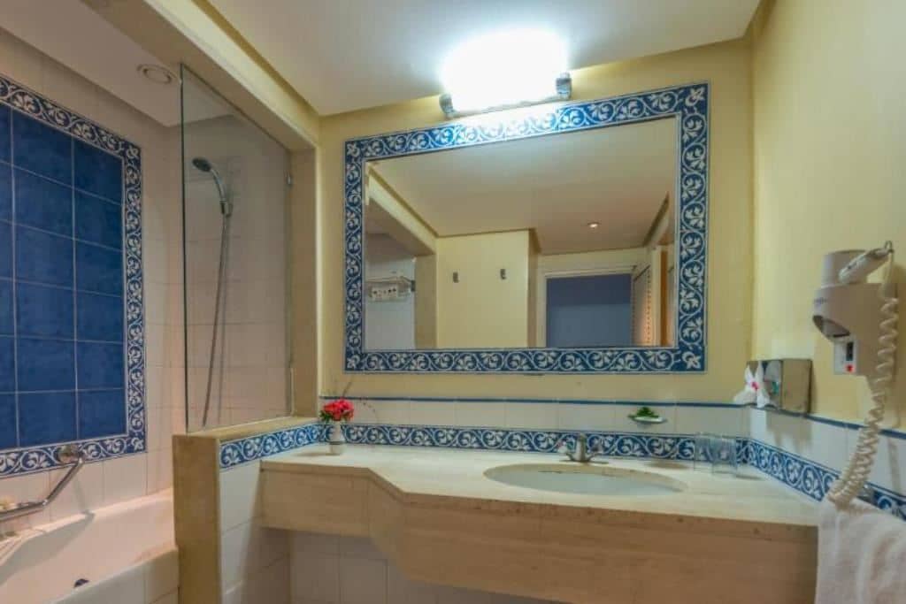 rooms-room-standard