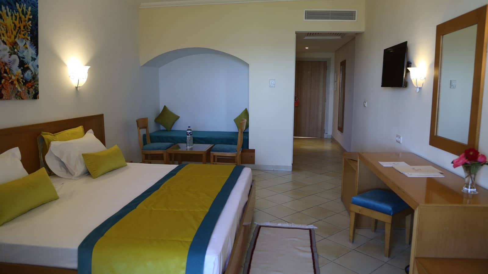 rooms-room-standard-gardenview-with-balcony-or-terrace