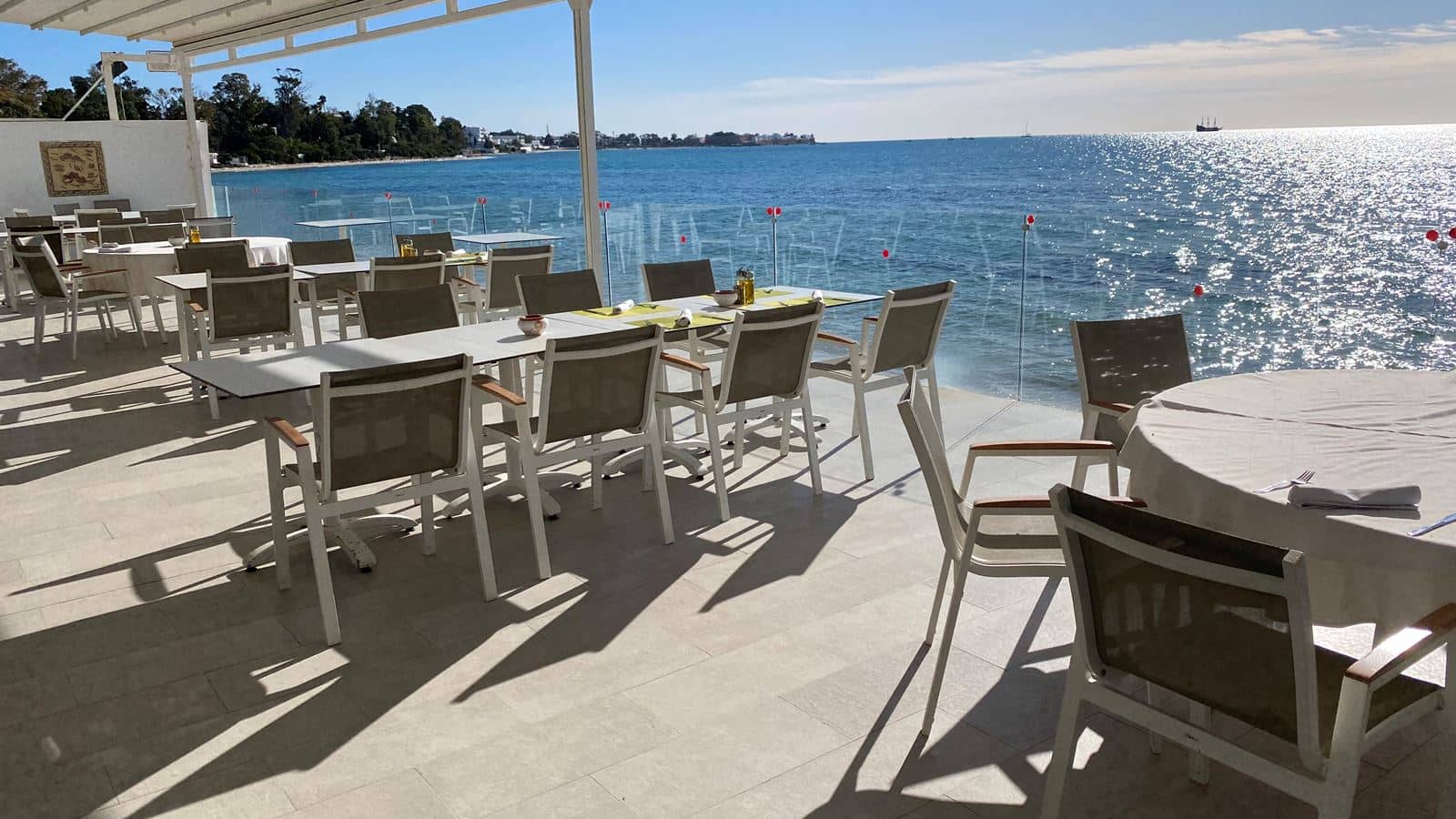 restaurants-les-voiliers-restaurant--beach-barbecue