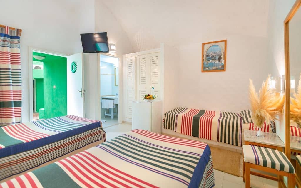 rooms-family-room