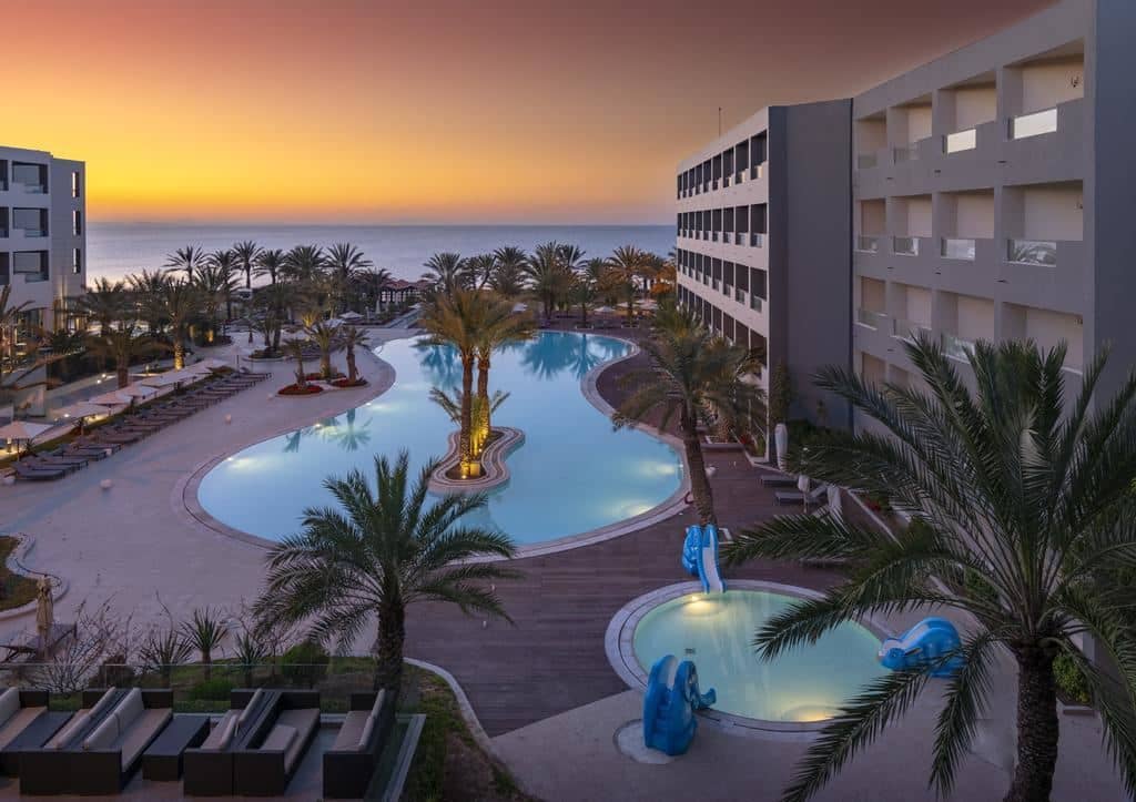 pools-outdoor-pool