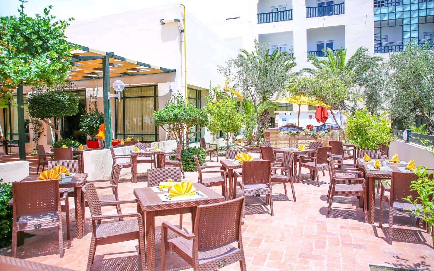 restaurants-