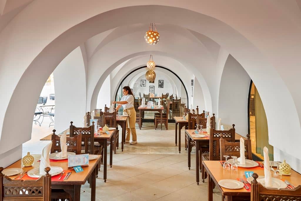restaurants-restaurants