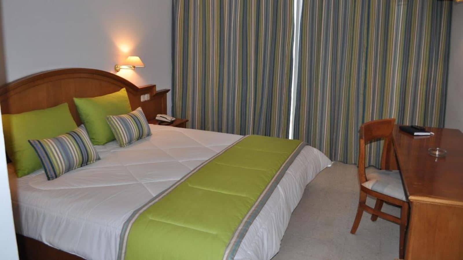 rooms-promo-room