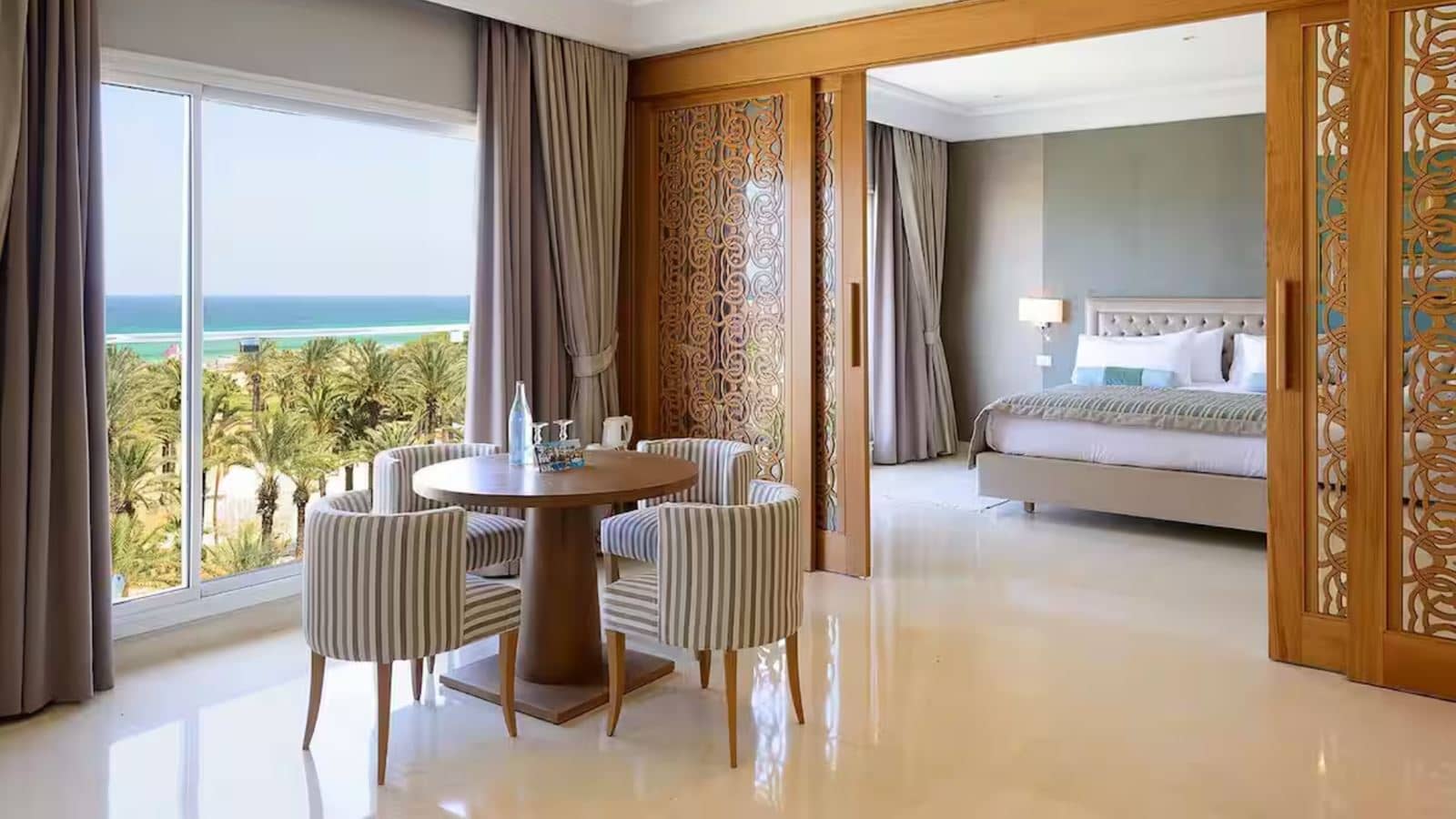 rooms-suite-room