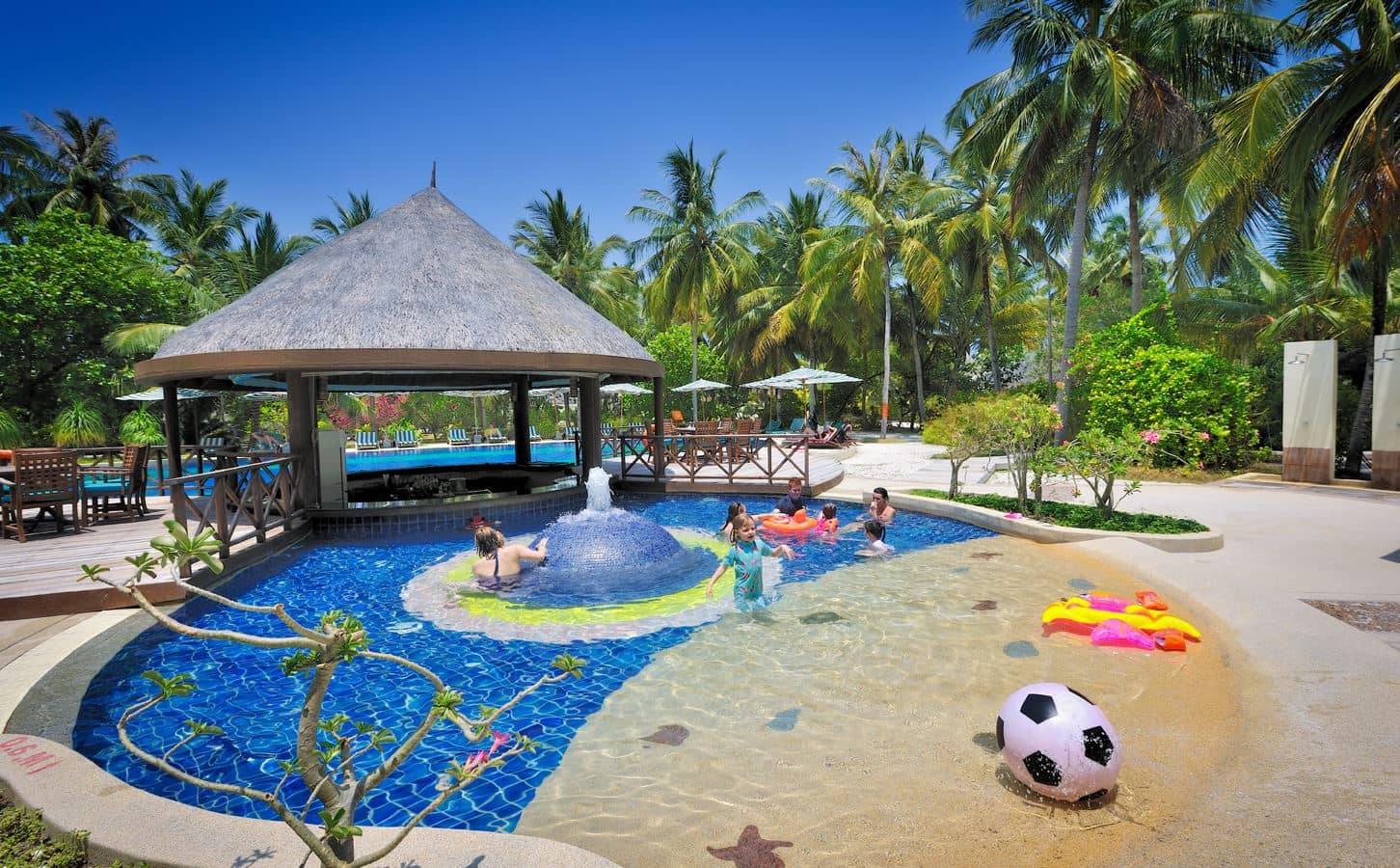 pools-outdoor-pool