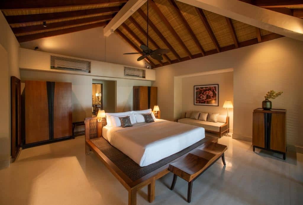 rooms-sunrise-beach-pool-villa