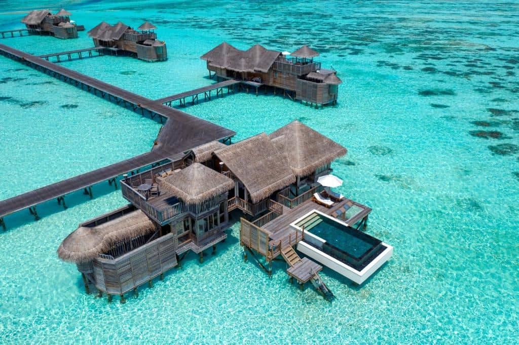 rooms-villa-suite-with-pool