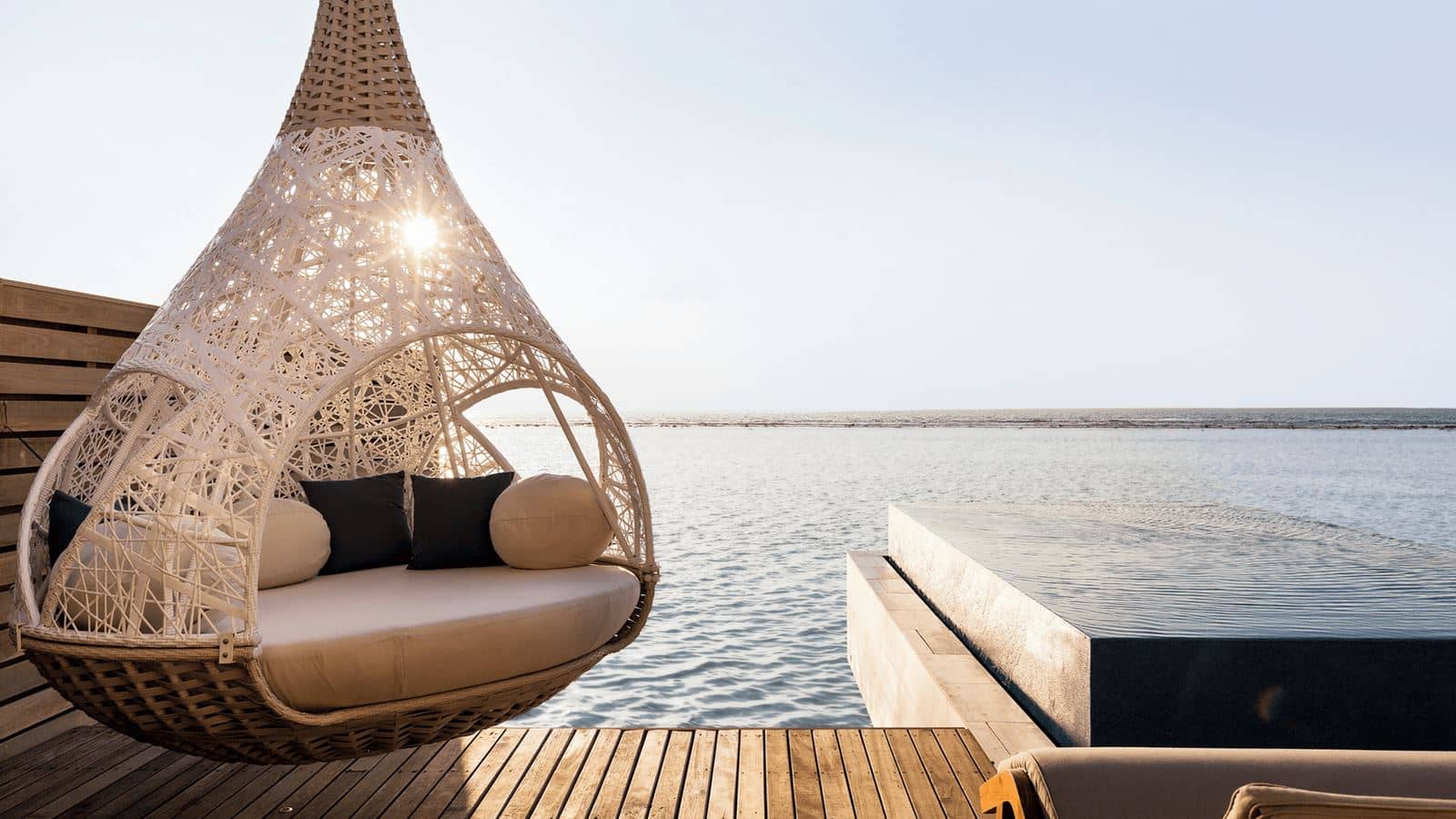 rooms-overwater-infinity-pool-villa