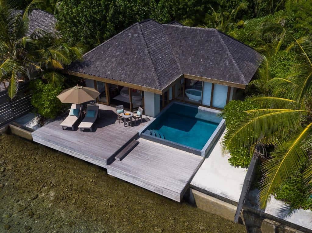 rooms-ocean-pool-villa