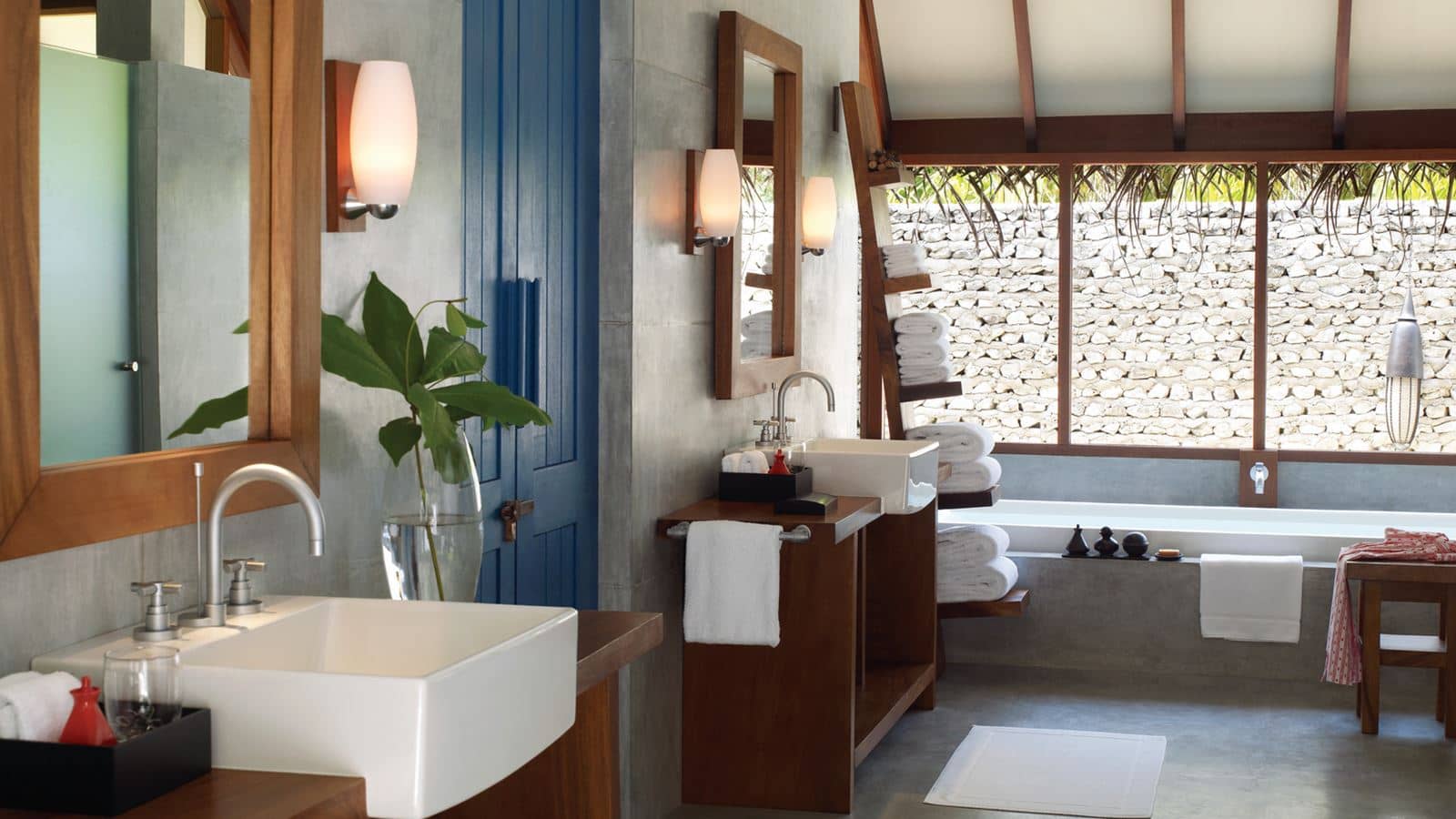 rooms-family-beach-villa-with-pool