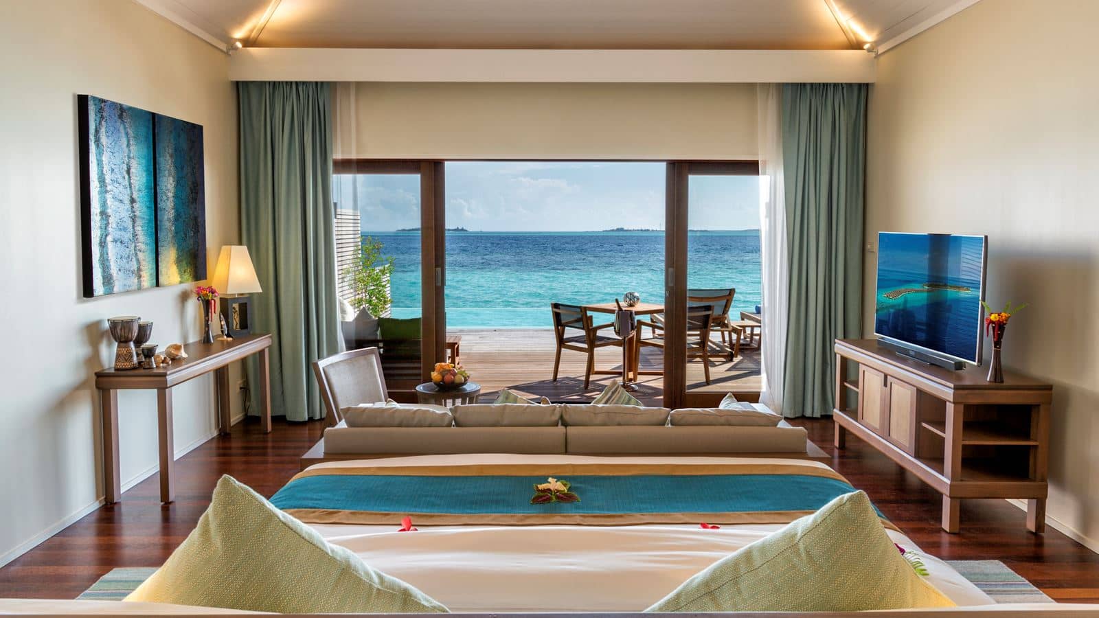 rooms-ocean-pool-villa