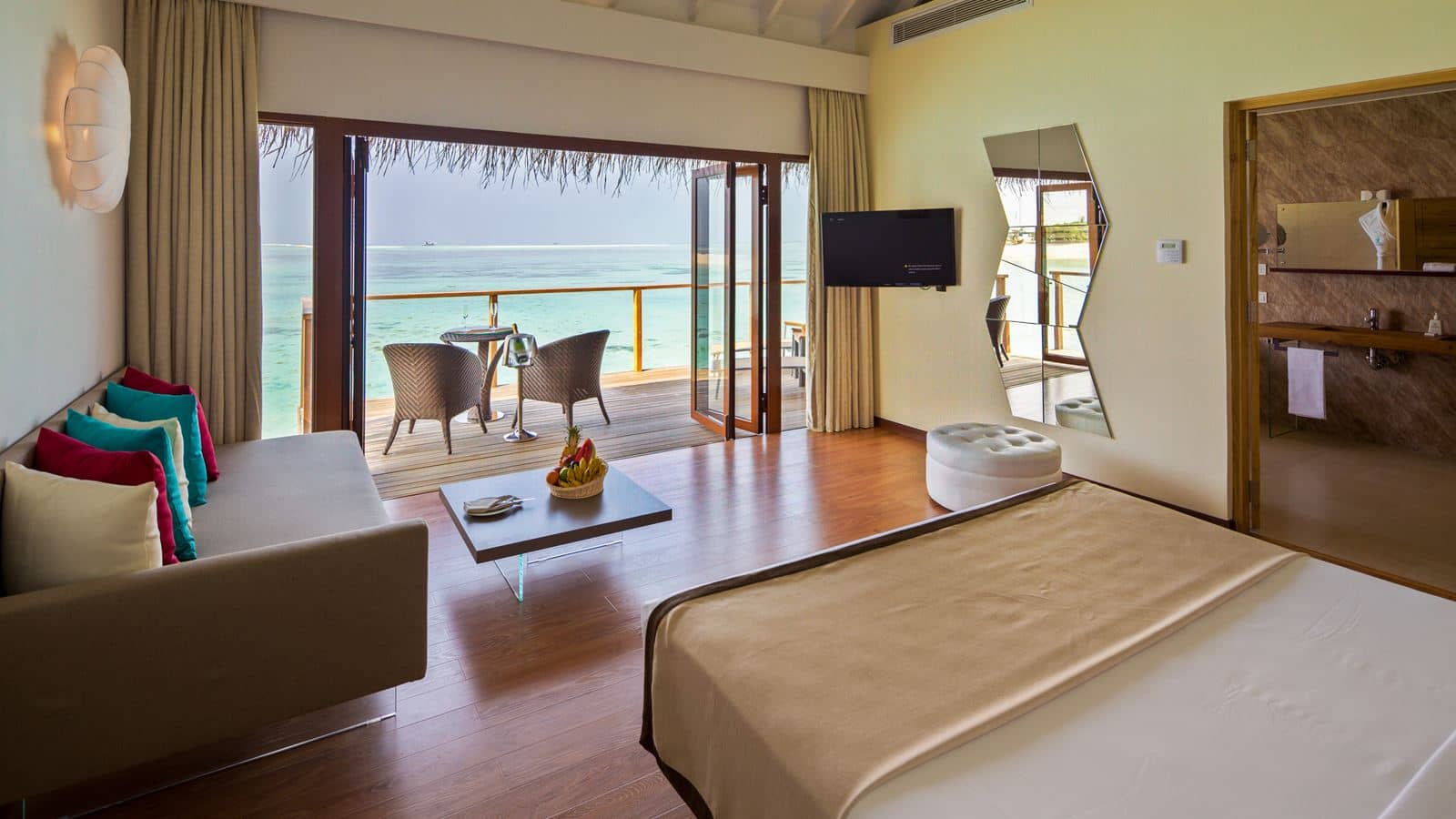 rooms-lagoon-suite-with-slide