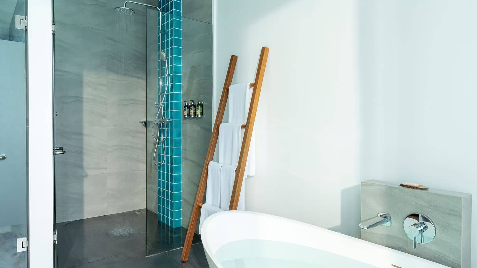 rooms-water-villa