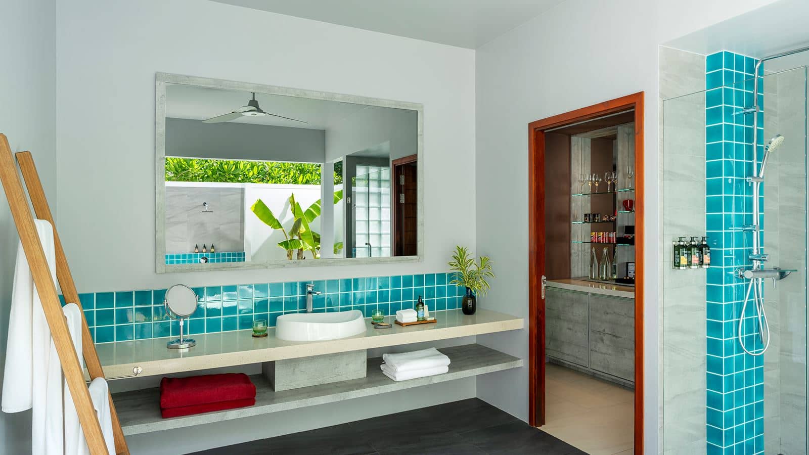 rooms-beach-villa-with-pool