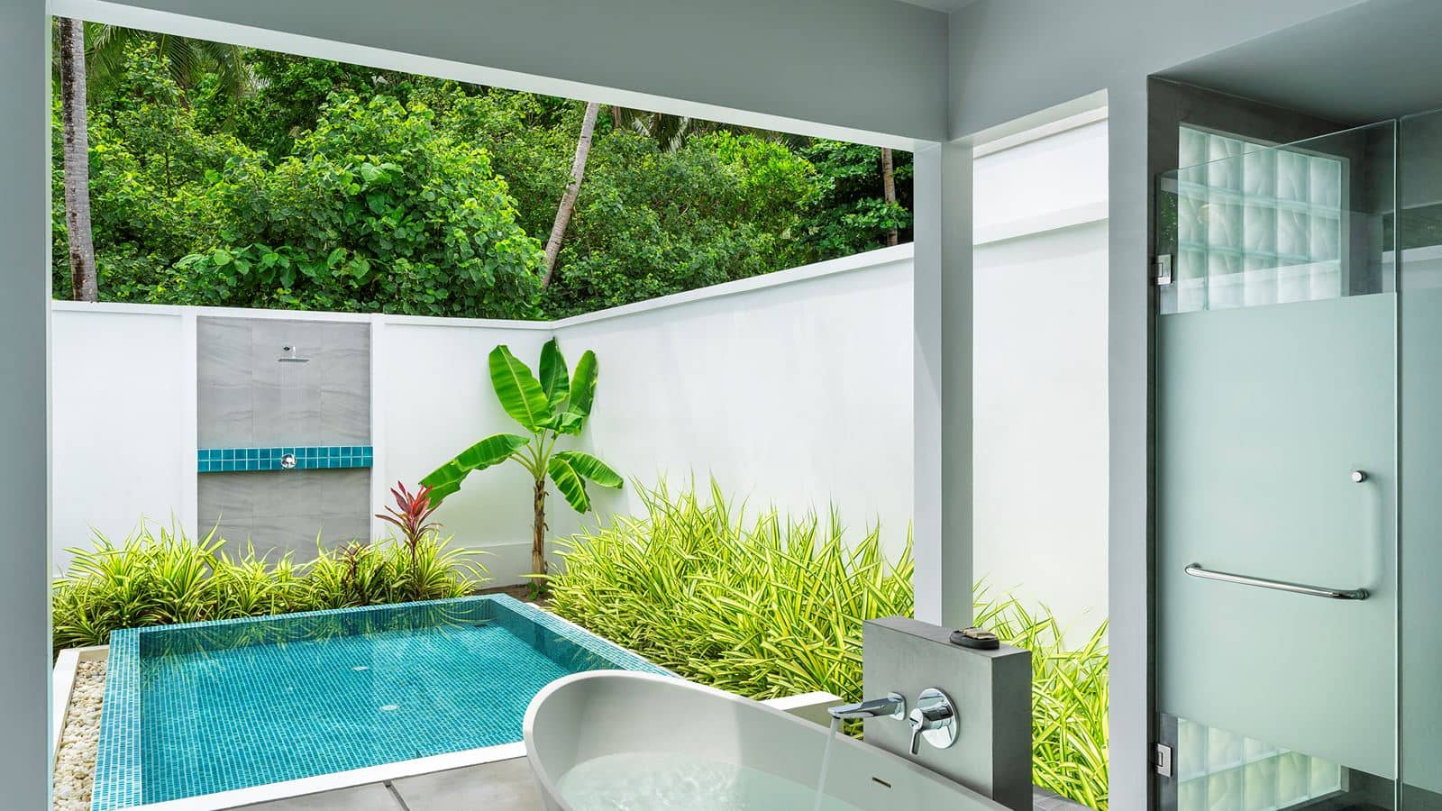 rooms-beach-villa-with-garden-pool