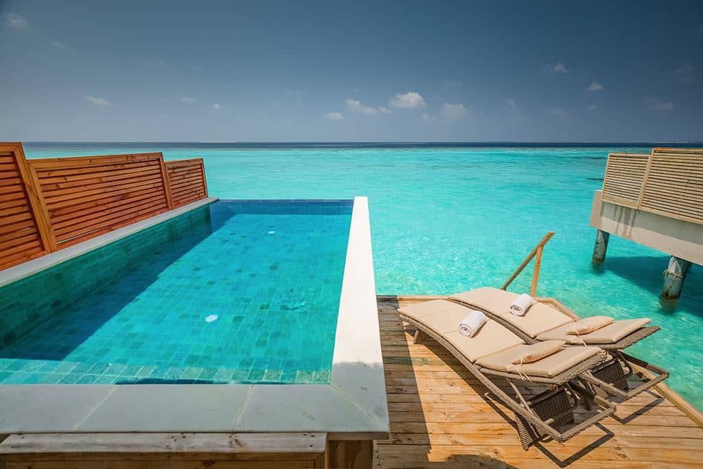 rooms-water-villa-with-pool