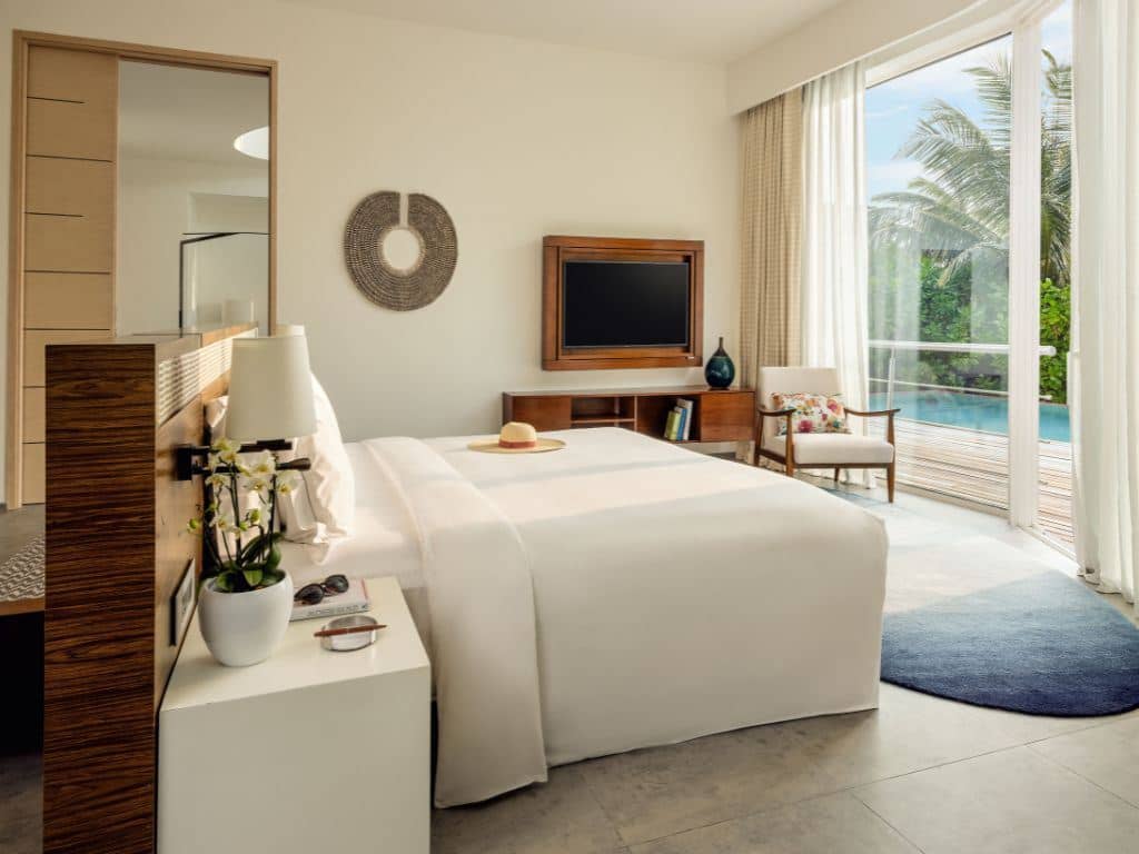 rooms-beach-villa-with-pool