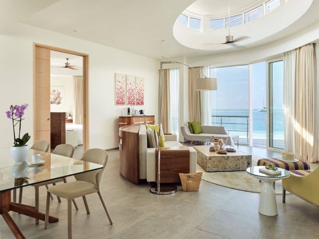 rooms-prestige-water-villa-with-pool
